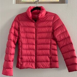 Uniqlo Women's Puffer - Ultra Light Down Jacket